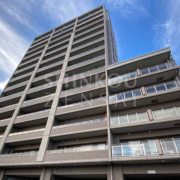 ポレスター飯田