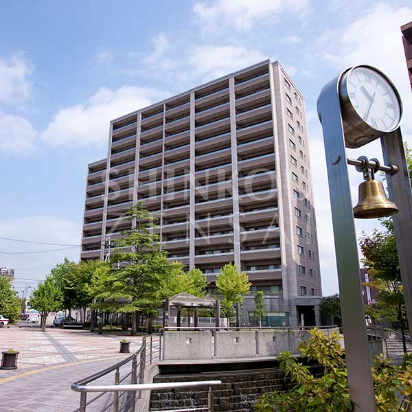 ポレスター駅前公園