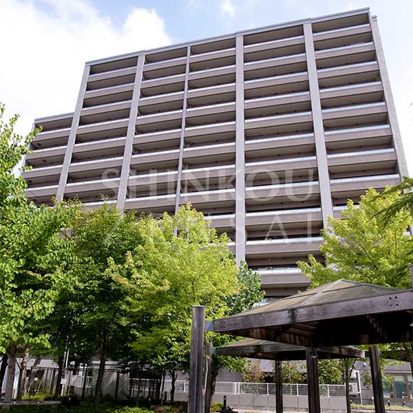 ポレスター駅前公園