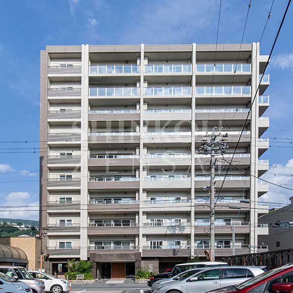 ポレスター諏訪湖岸通り弐番館