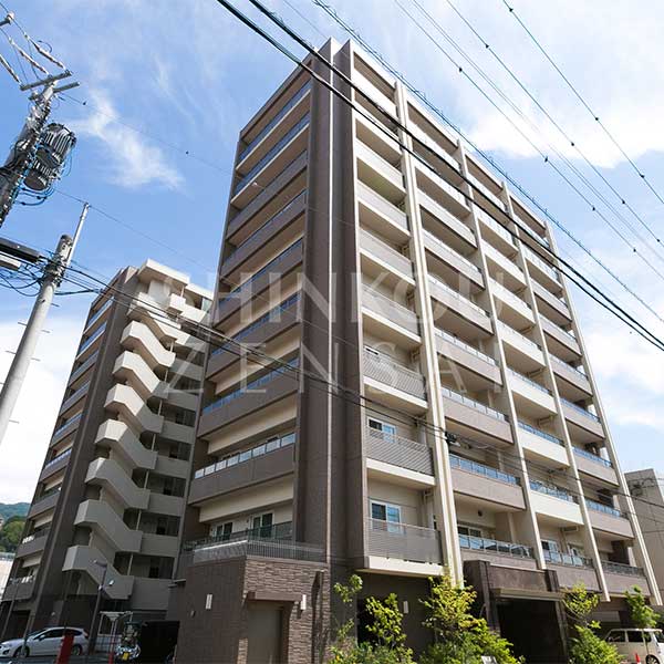 ポレスター諏訪湖岸通り弐番館