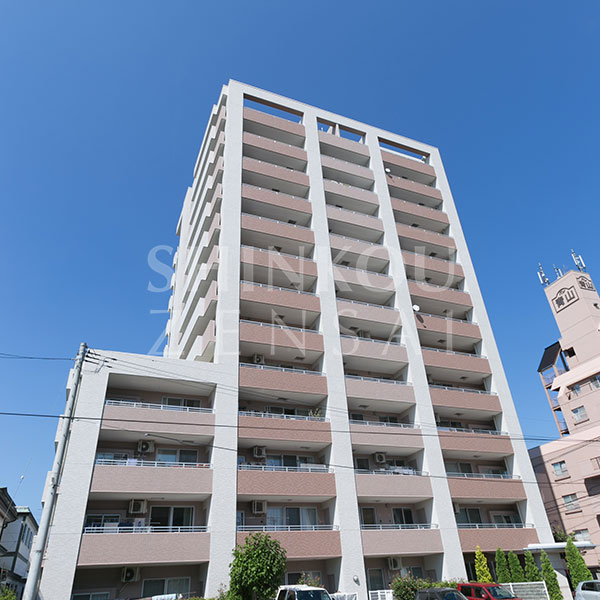 サンデュエル青山駅前