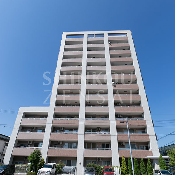 サンデュエル青山駅前