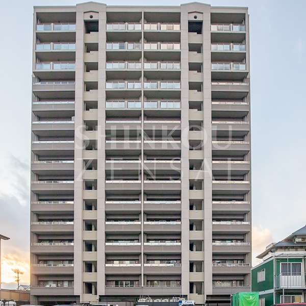 ポレスター諏訪湖岸通り