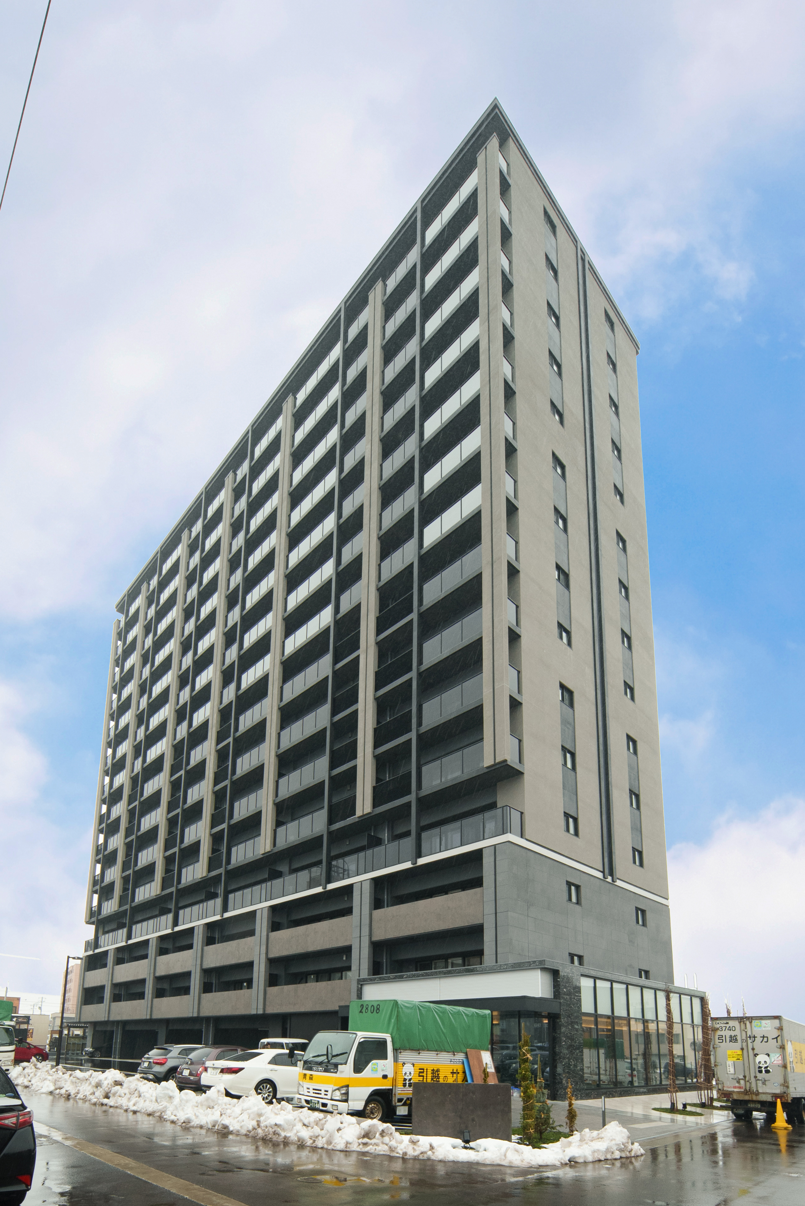 レーベン弘前THE MID TOWER