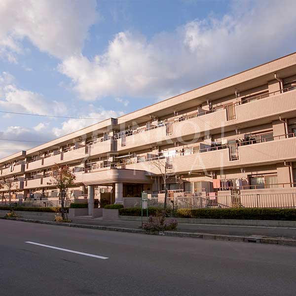 ロイヤルシャトー浦町