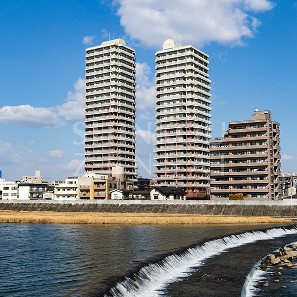 ツインタワー広瀬川・春圃