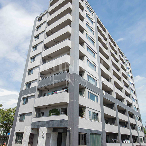 ラフィーネ甲府美術館通り