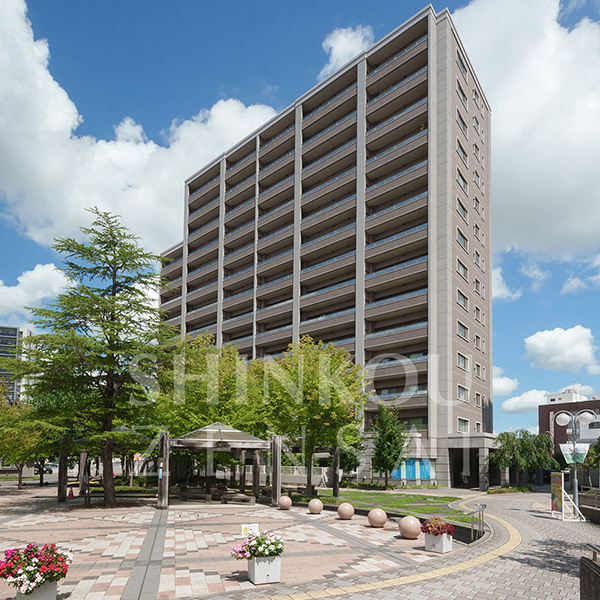 ポレスター駅前公園